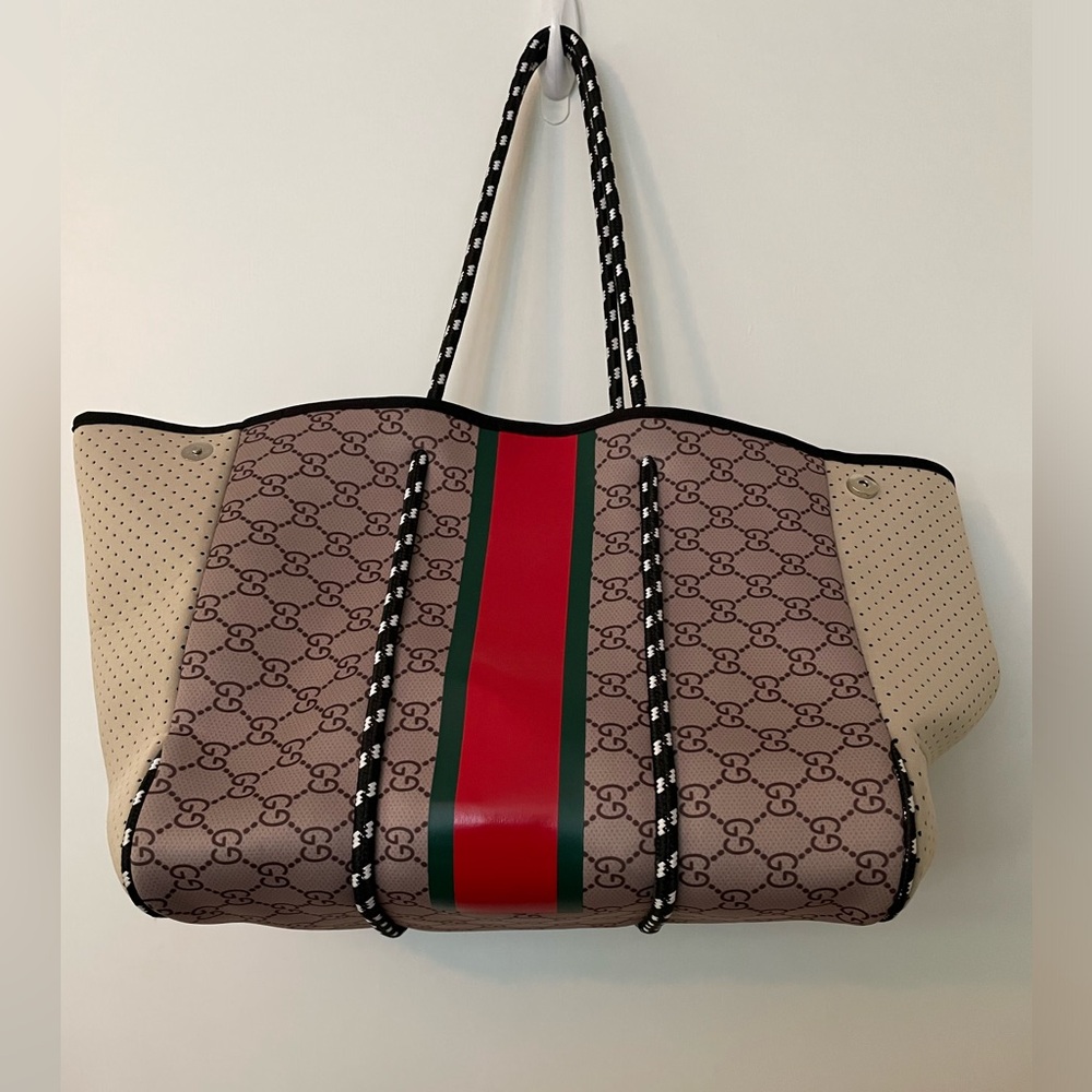 Neoprene beige, red, black and green tote bag. EUC.